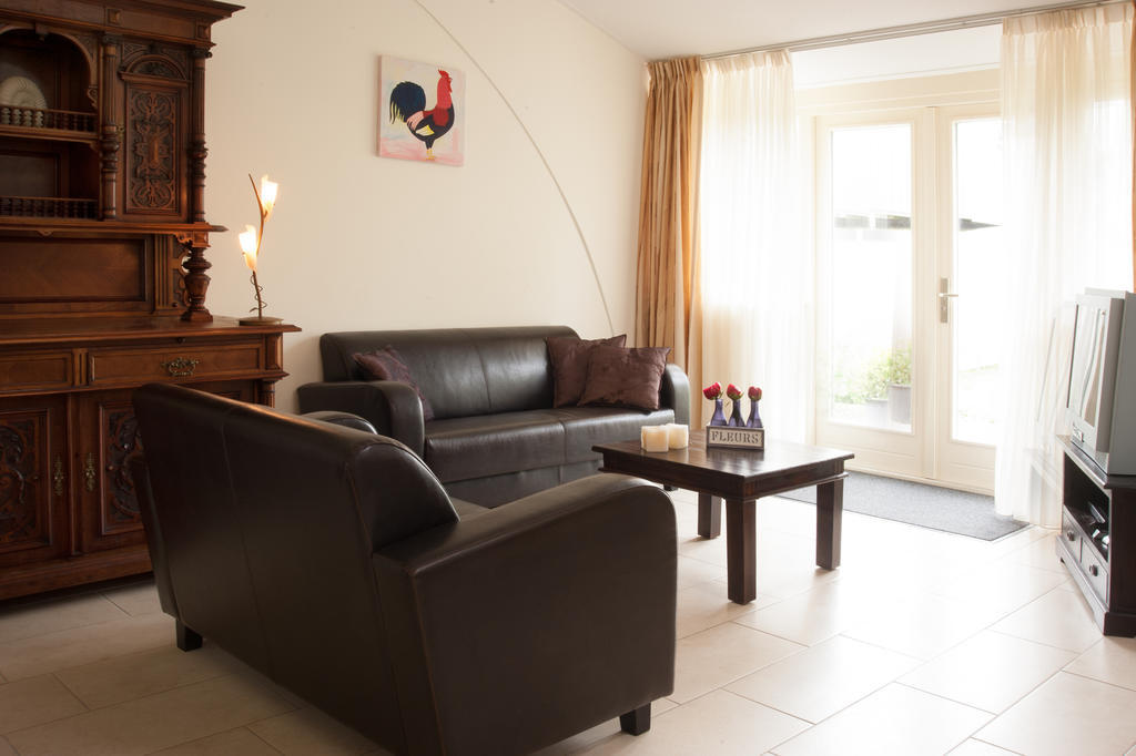 Apartement De Vosseburch Langeraar Quarto foto