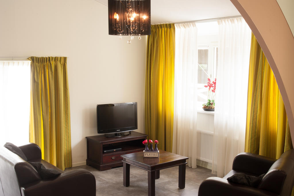 Apartement De Vosseburch Langeraar Quarto foto